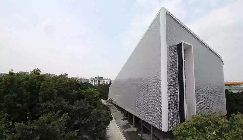 <Arthur Huang and Jarvis Liu, Co-Founders, Miniwiz: Turning Taiwan's trash into business